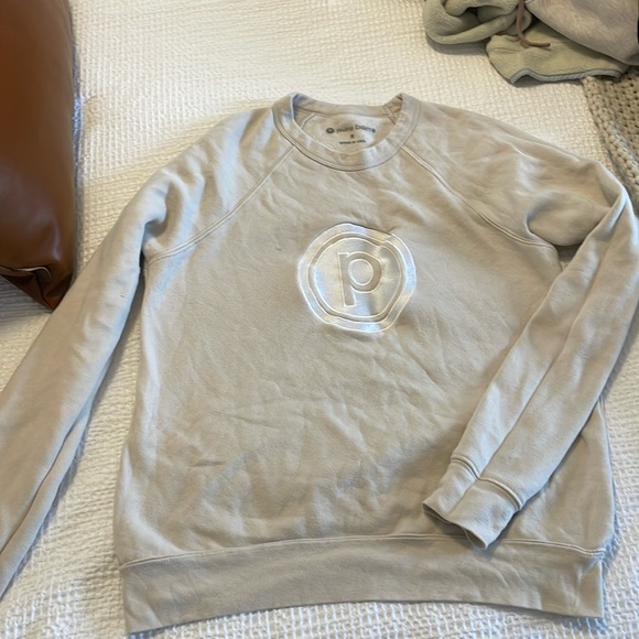 Pure Barre Tops - Pure barre crewneck